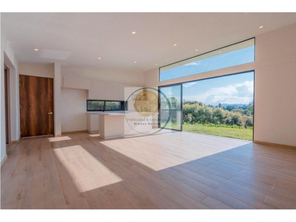 Casa de 3 alcobas en venta en El Centro, El Carmen de Viboral, 160 m² · foto 11 de 24