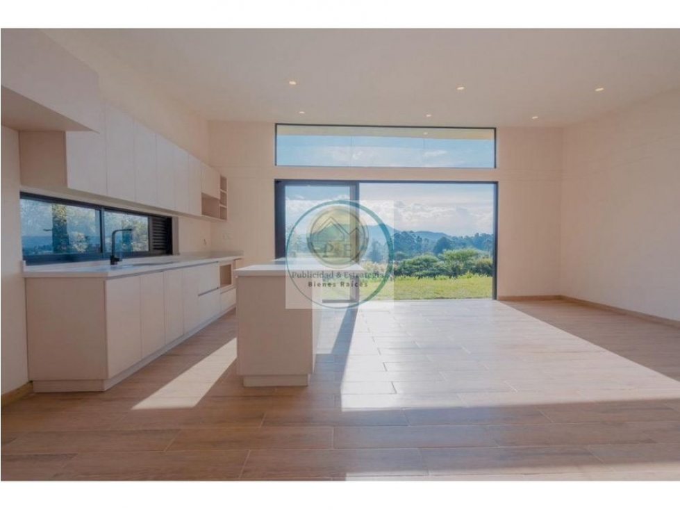 Casa de 3 alcobas en venta en El Centro, El Carmen de Viboral, 160 m² · foto 12 de 24
