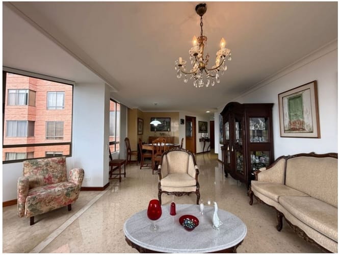 Apartamento de 3 alcobas en venta en El Poblado, Medellín, 123 m² · foto 3 de 24