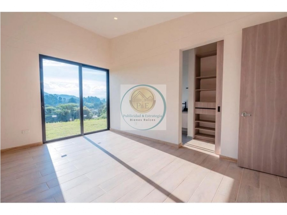 Casa de 3 alcobas en venta en El Centro, El Carmen de Viboral, 160 m² · foto 17 de 24