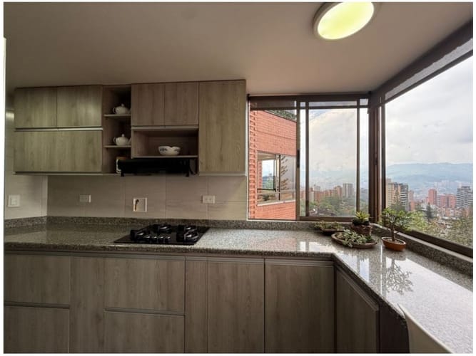 Apartamento de 3 alcobas en venta en El Poblado, Medellín, 123 m² · foto 12 de 24