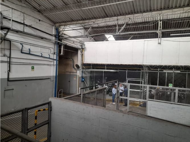 Bodega en venta en Pilsen, Itagüí, 2928 m² · foto 6 de 7
