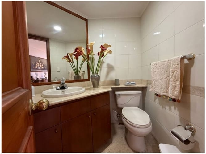 Apartamento de 3 alcobas en venta en El Poblado, Medellín, 123 m² · foto 16 de 24