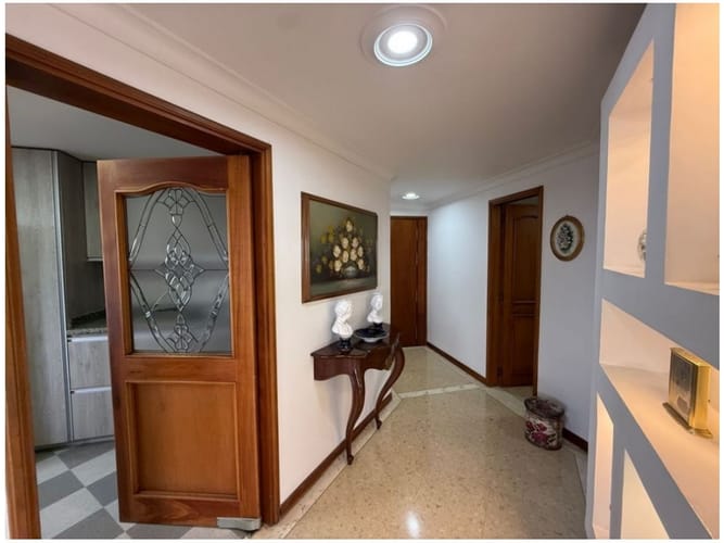 Apartamento de 3 alcobas en venta en El Poblado, Medellín, 123 m² · foto 17 de 24