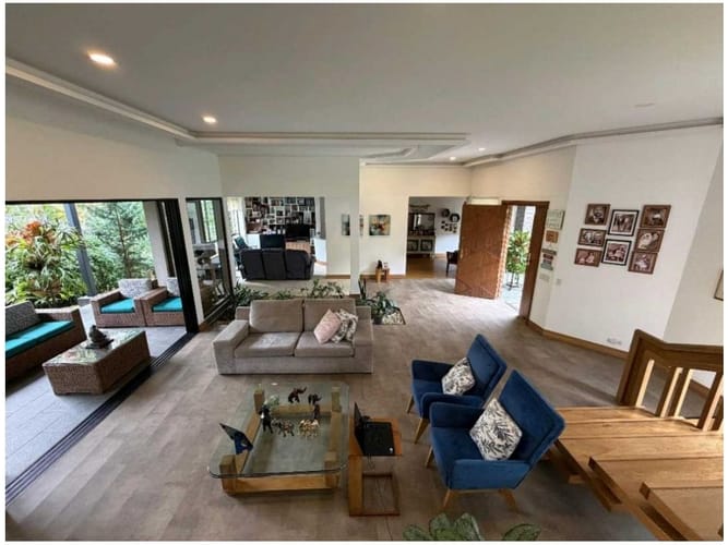 Casa de 4 alcobas en venta en Los Balsos, Medellín, 375 m² · foto 3 de 14