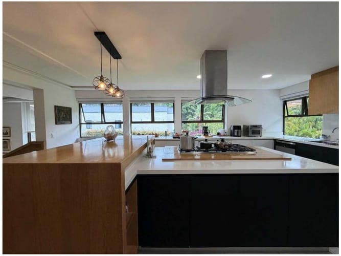 Casa de 4 alcobas en venta en Los Balsos, Medellín, 375 m² · foto 6 de 14