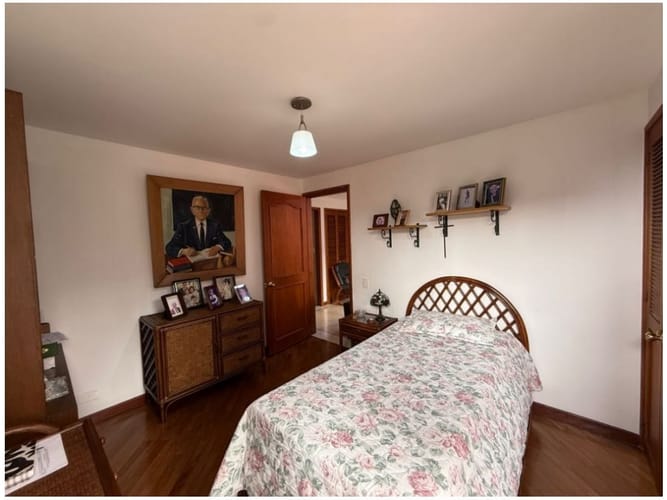 Apartamento de 3 alcobas en venta en El Poblado, Medellín, 123 m² · foto 23 de 24