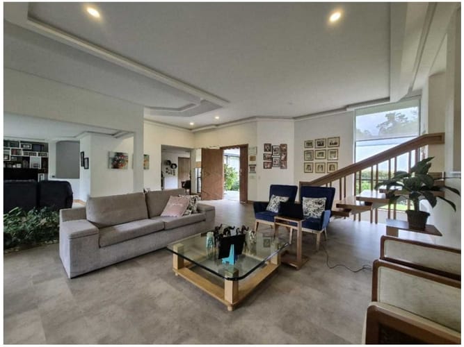 Casa de 4 alcobas en venta en Los Balsos, Medellín, 375 m² · foto 9 de 14