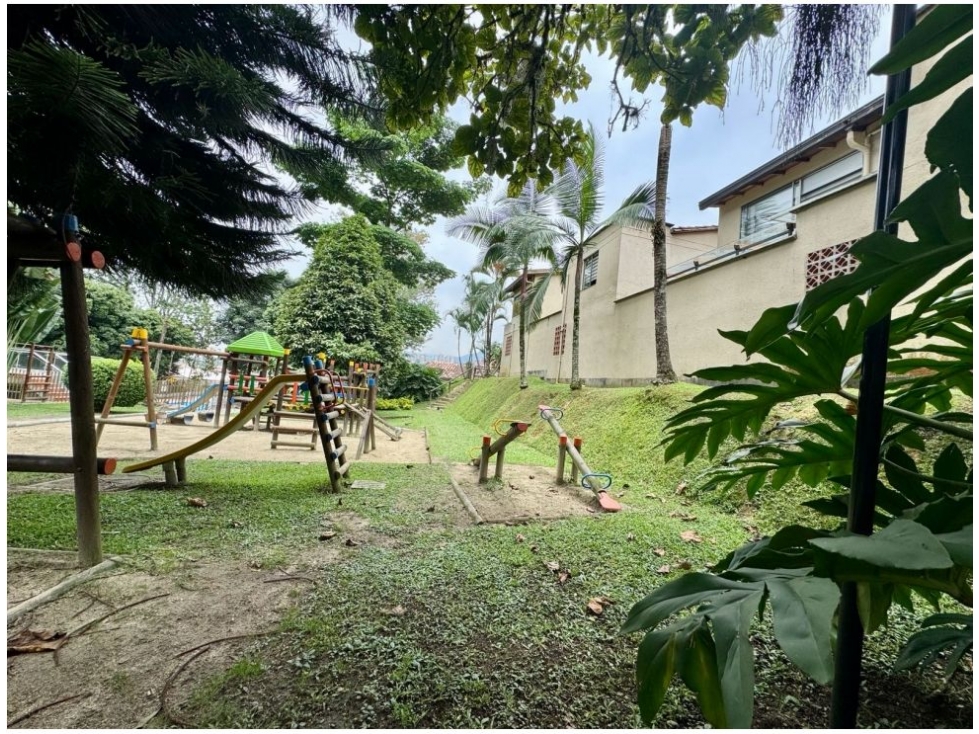 Apartamento en venta en Loma De Las Brujas, Envigado · foto 22 de 24