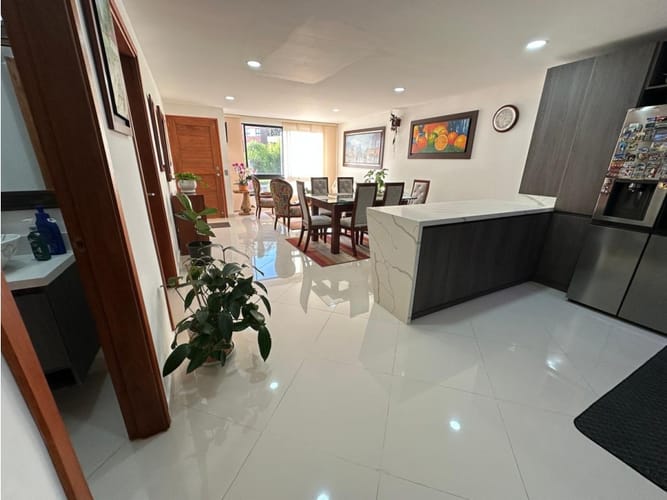 Casa de 4 alcobas en venta en El Retiro, 130 m² · foto 2 de 12