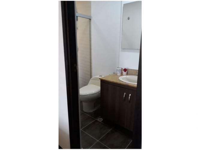 Apartamento de 1 alcoba en venta en El Poblado, Medellín, 63 m² · foto 9 de 24