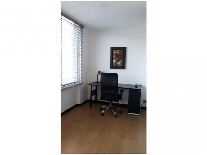 Apartamento de 1 alcoba en venta en El Poblado, Medellín, 63 m² · foto 18 de 24