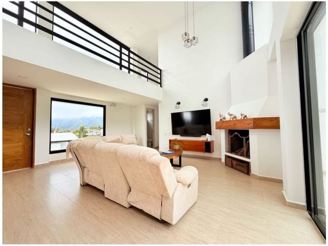 Casa de 4 alcobas en venta en Altos Del Escobero, El Retiro, 215 m² · foto 11 de 24