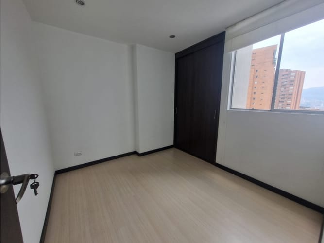 Apartamento de 3 alcobas en venta en Montessori, Envigado, 100 m² · foto 11 de 20