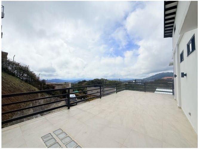 Casa de 4 alcobas en venta en Altos Del Escobero, El Retiro, 215 m² · foto 17 de 24