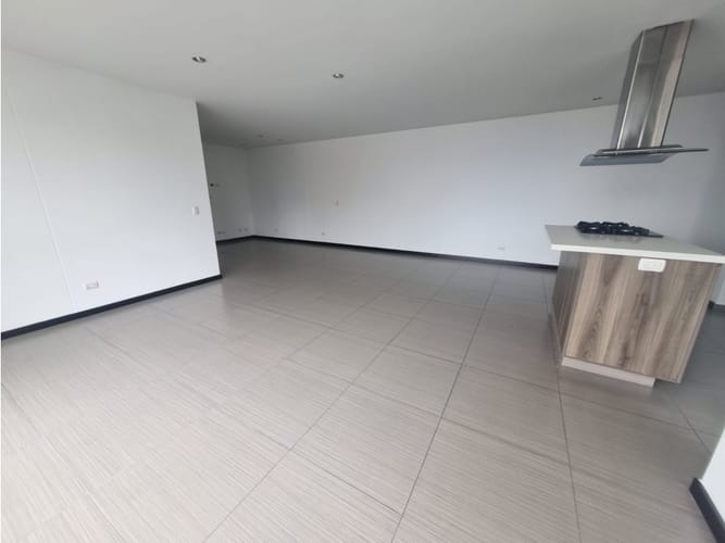 Apartamento de 3 alcobas en venta en Montessori, Envigado, 100 m² · foto 13 de 20