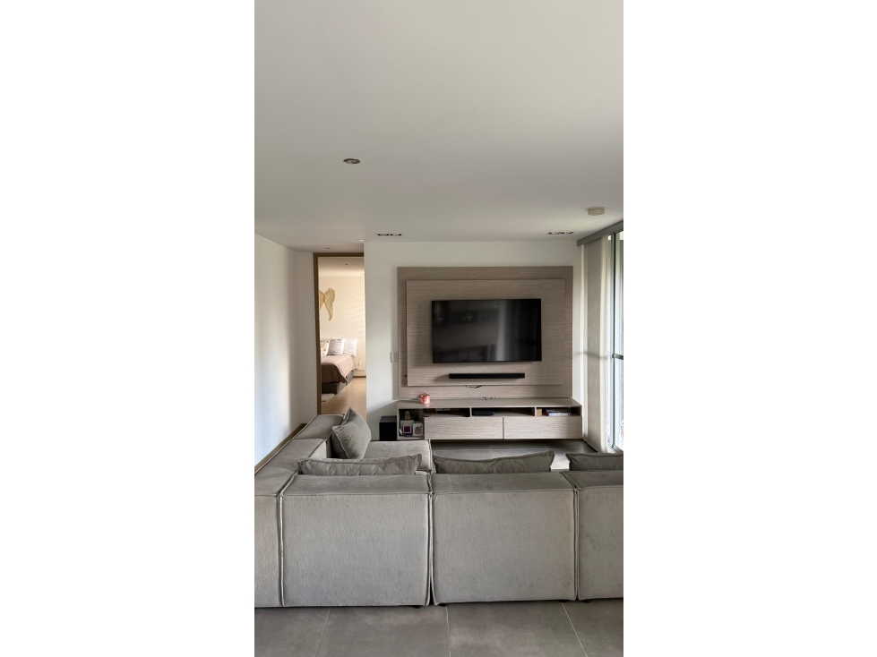 Apartamento en venta en Loma Del Esmeraldal, Envigado · foto 5 de 6