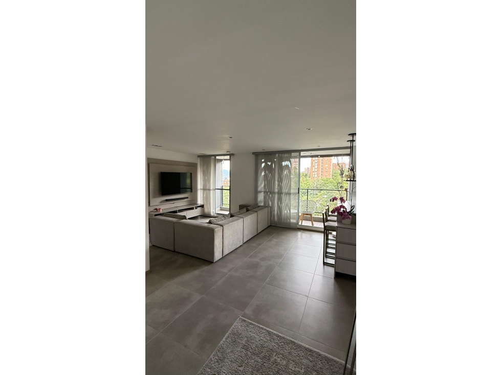 Apartamento en venta en Loma Del Esmeraldal, Envigado · foto 6 de 6