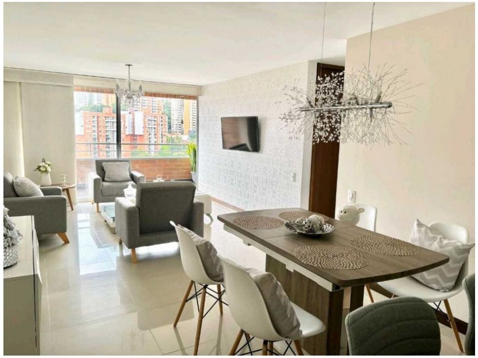 Apartamento en venta en Cumbres, Envigado · foto 5 de 17