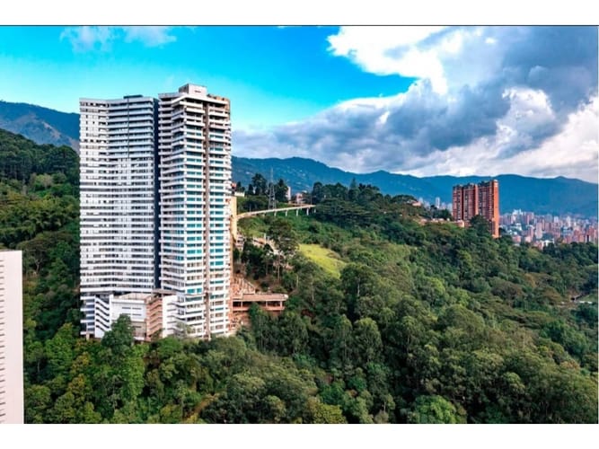 Apartamento de 3 alcobas en venta en Altos Del Poblado, Medellín, 97 m² · foto 17 de 18