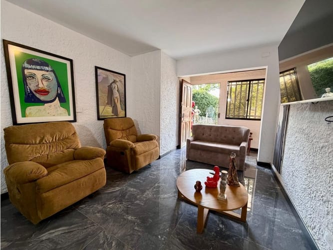 Casa de 5 alcobas en venta en Loma El Atravesado, Envigado, 390 m² · foto 17 de 24