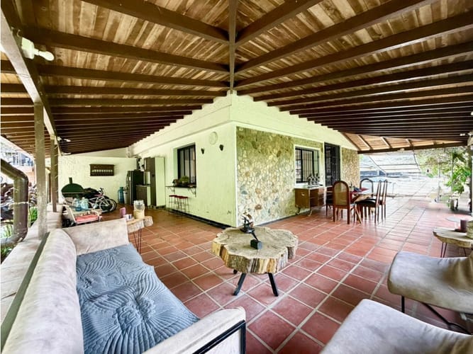 Casa de 5 alcobas en venta en Loma El Atravesado, Envigado, 390 m² · foto 20 de 24