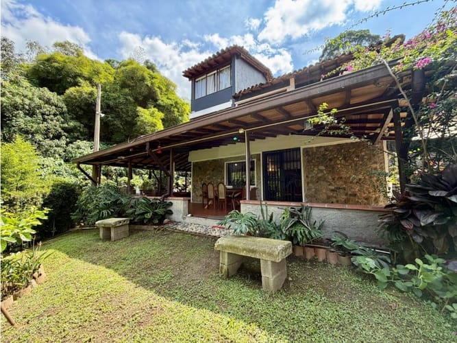 Casa de 5 alcobas en venta en Loma El Atravesado, Envigado, 390 m² · foto 24 de 24
