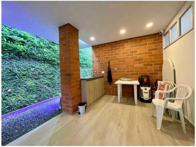 Casa de 4 alcobas en venta en Loma De San Jose, Medellín, 696 m² · foto 6 de 24