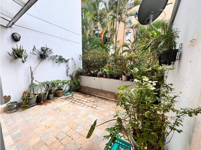 Apartamento de 3 alcobas en venta en El Tesoro, Medellín, 230 m² · foto 7 de 19