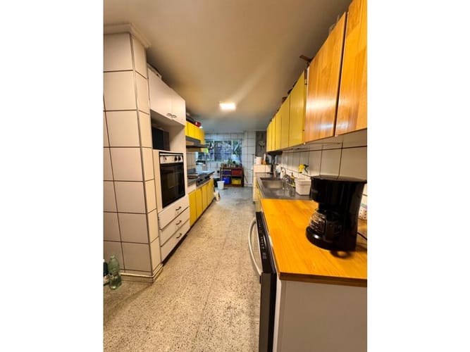 Apartamento de 3 alcobas en venta en El Tesoro, Medellín, 230 m² · foto 9 de 19