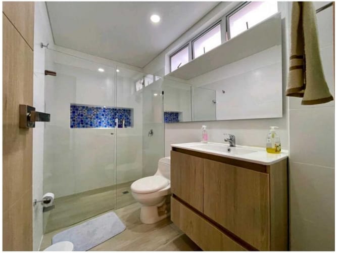 Casa de 4 alcobas en venta en Loma De San Jose, Medellín, 696 m² · foto 19 de 24