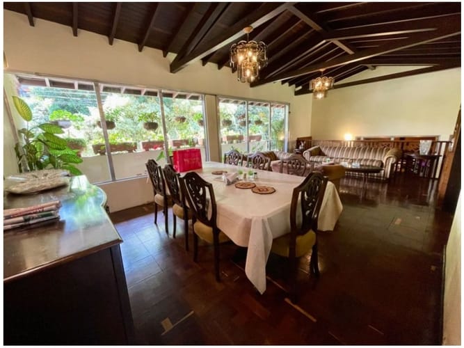 Apartamento de 4 alcobas en venta en Conquistadores, Medellín, 340 m² · foto 3 de 13