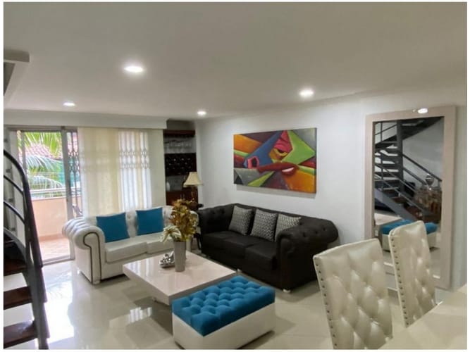 Apartamento de 3 alcobas en venta en La Castellana, Medellín, 175 m² · foto 3 de 20