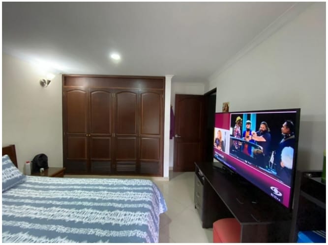 Apartamento de 3 alcobas en venta en La Castellana, Medellín, 175 m² · foto 5 de 20