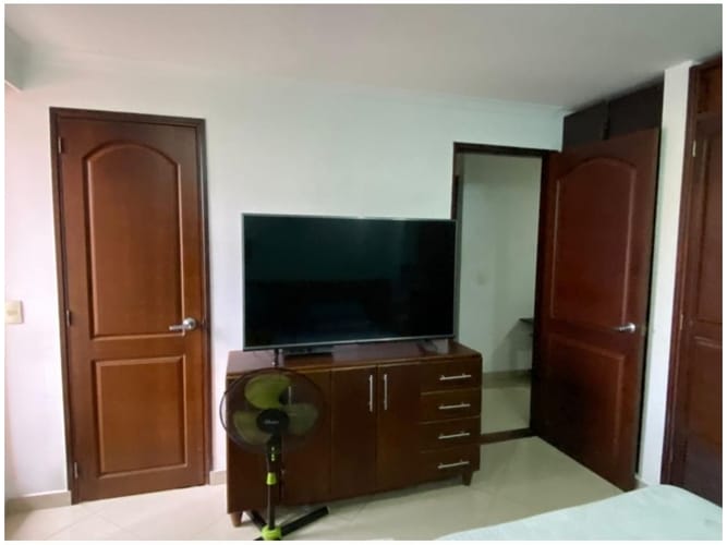 Apartamento de 3 alcobas en venta en La Castellana, Medellín, 175 m² · foto 9 de 20