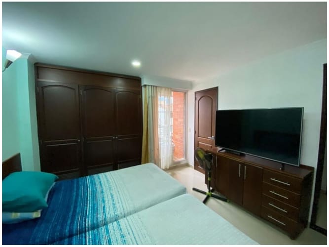 Apartamento de 3 alcobas en venta en La Castellana, Medellín, 175 m² · foto 11 de 20