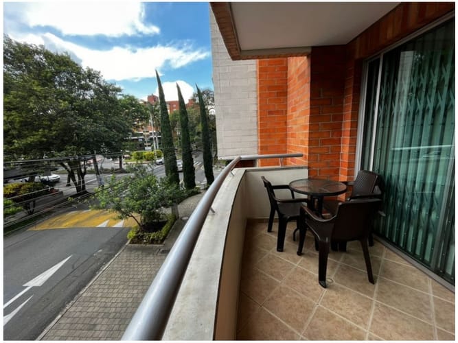 Apartamento de 3 alcobas en venta en La Castellana, Medellín, 175 m² · foto 13 de 20