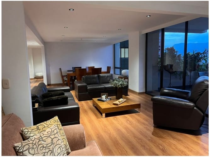 Apartamento de 4 alcobas en venta en Los Balsos, Medellín, 212 m² · foto 7 de 15