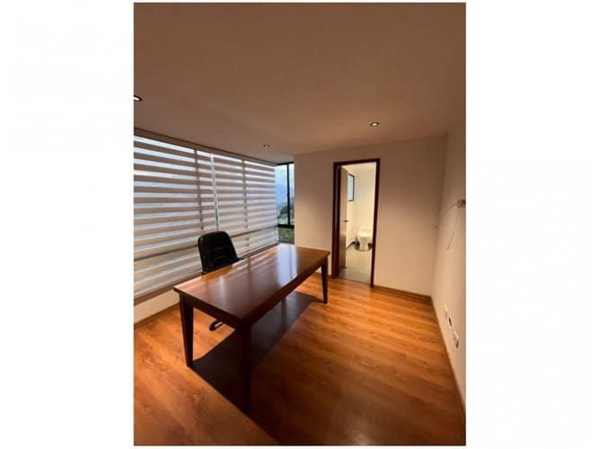 Apartamento de 4 alcobas en venta en Los Balsos, Medellín, 212 m² · foto 8 de 15