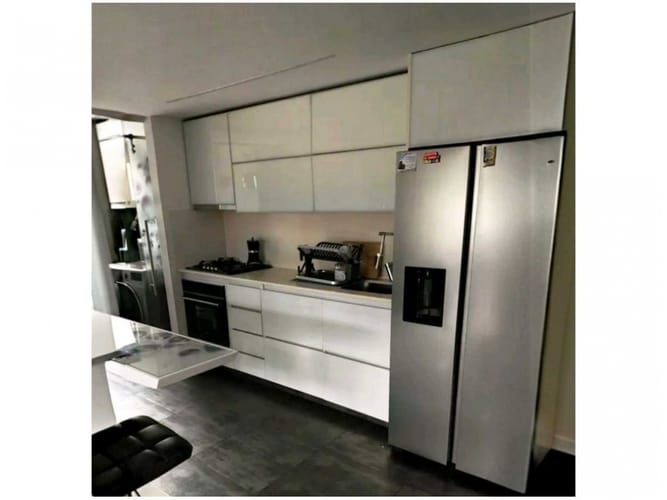 Apartamento en venta en El Poblado, Medellín · foto 4 de 10