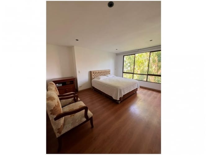 Apartamento de 4 alcobas en venta en Los Balsos, Medellín, 212 m² · foto 13 de 15