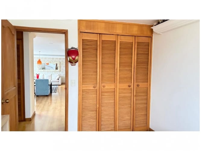 Apartamento de 3 alcobas en venta en La Florida, Medellín, 201 m² · foto 11 de 24