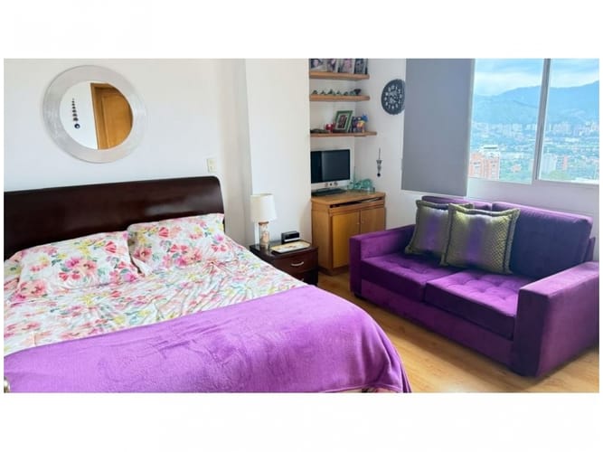 Apartamento de 3 alcobas en venta en La Florida, Medellín, 201 m² · foto 13 de 24