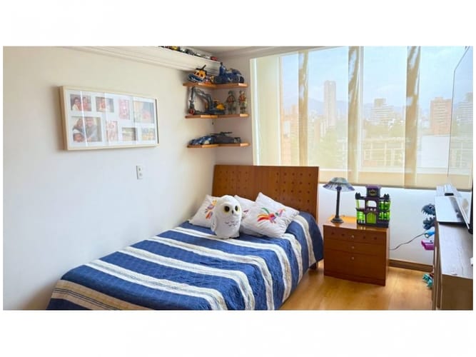 Apartamento de 3 alcobas en venta en La Florida, Medellín, 201 m² · foto 17 de 24
