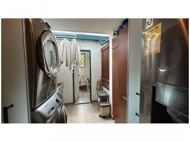 Casa de 4 alcobas en venta en El Diamante No. 2, Medellín, 223 m² · foto 5 de 24