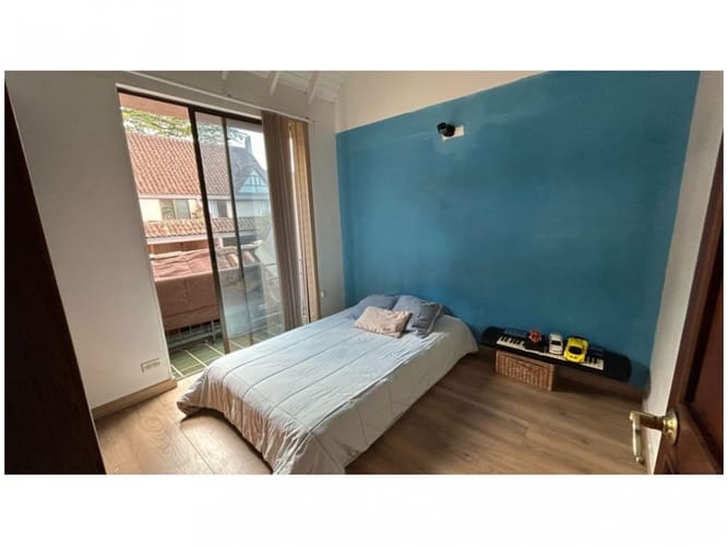 Casa de 4 alcobas en venta en El Diamante No. 2, Medellín, 223 m² · foto 8 de 24