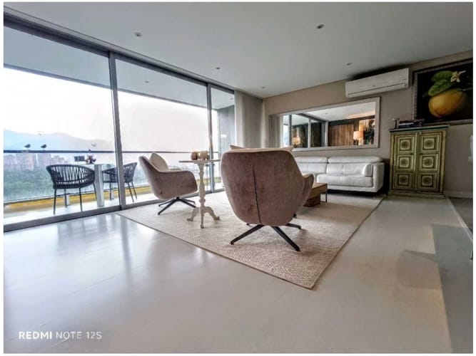 Apartamento de 2 alcobas en venta en Los Balsos, Medellín, 120 m² · foto 5 de 24
