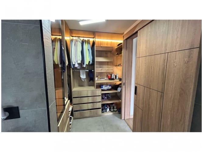 Casa de 4 alcobas en venta en El Diamante No. 2, Medellín, 223 m² · foto 12 de 24