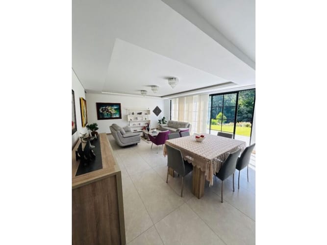 Casa de 3 alcobas en venta en Llano Grande, Rionegro, 236 m² · foto 15 de 24