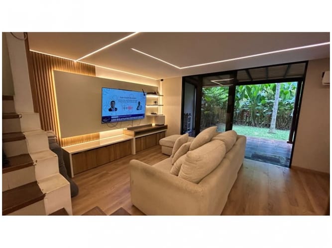 Casa de 4 alcobas en venta en El Diamante No. 2, Medellín, 223 m² · foto 21 de 24